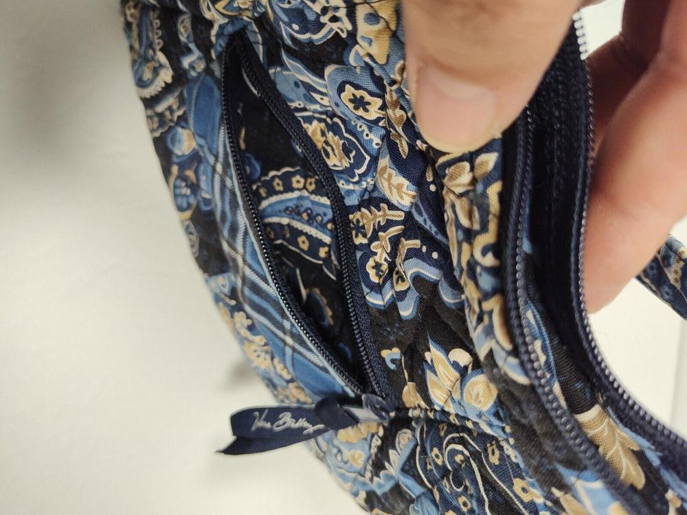 Vera Bradley Windsor Navy Blue Paisley Shoulder Bag Purse w/ Matching Mini Pouch - Picture 8 of 11